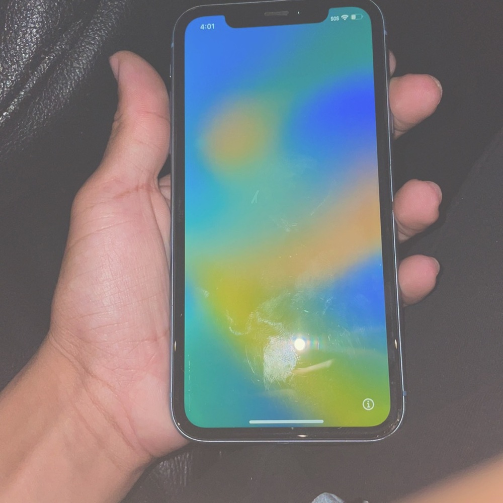 Blue XR perfectly working no cracks Cameras work